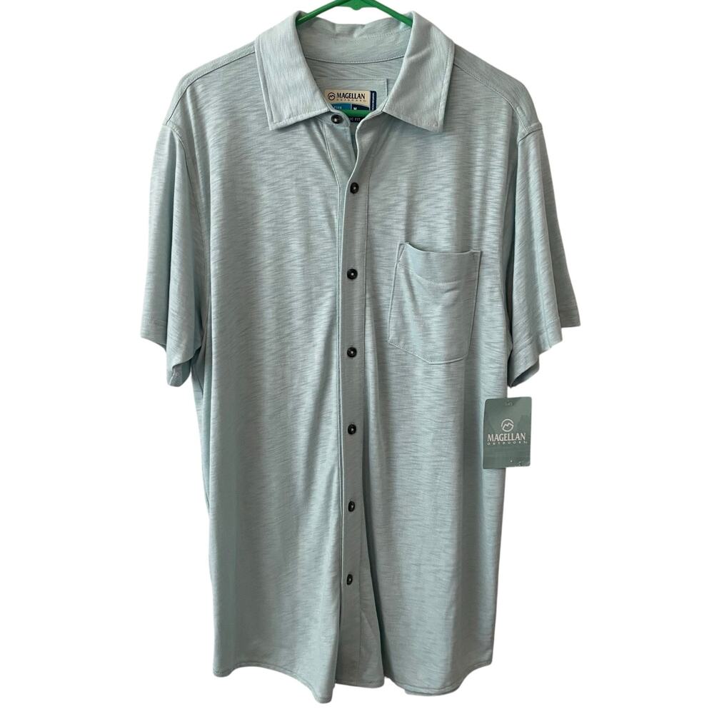 MAGELLAN Men's Light Blue Short Sleeve Button Down Shirt Size Medium RUNS BIG